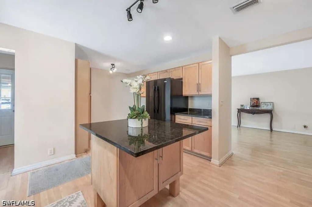 778 Broad Court S Naples FL 34102