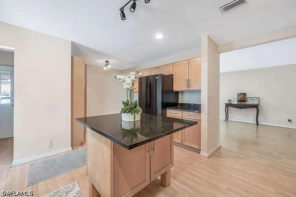 778 Broad Court S Naples FL 34102