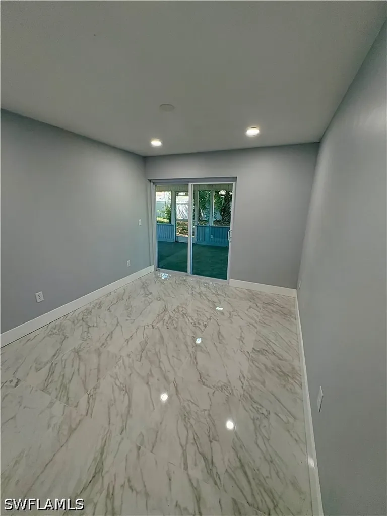 2101 43rd Terrace SW Naples FL 34116