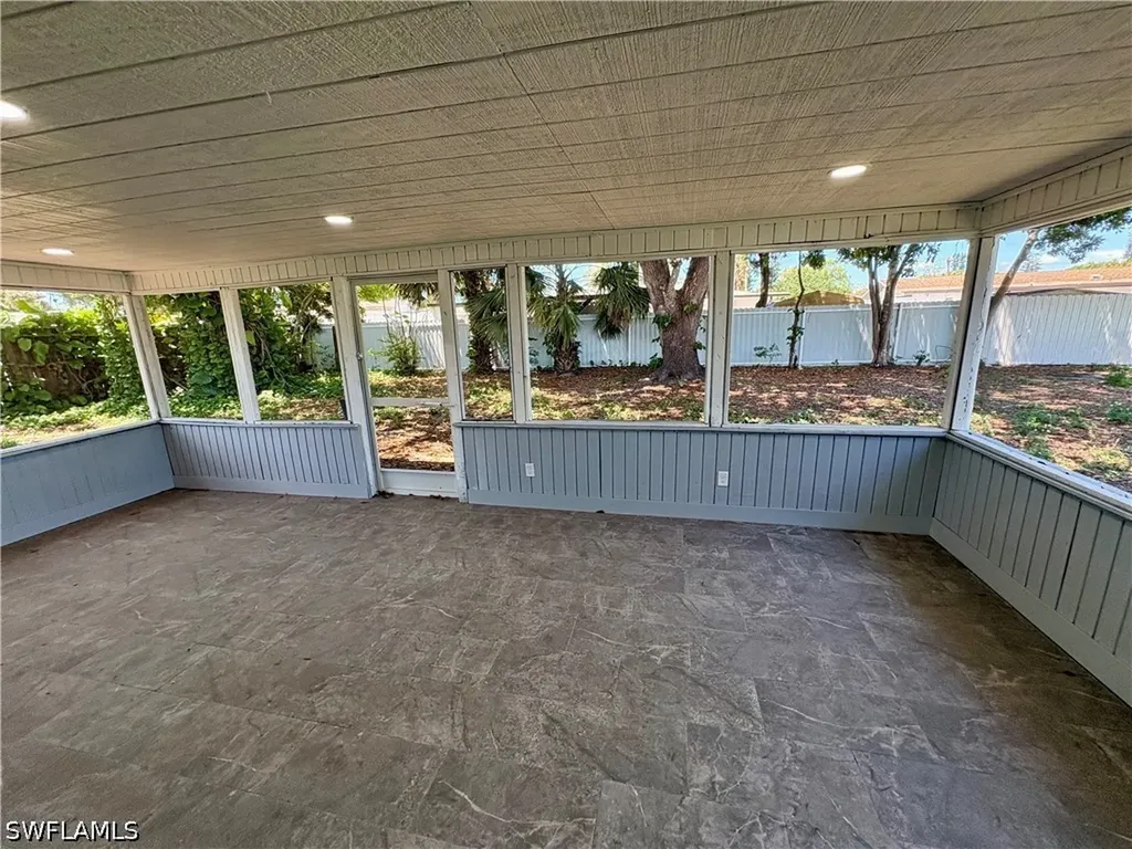 2101 43rd Terrace SW Naples FL 34116