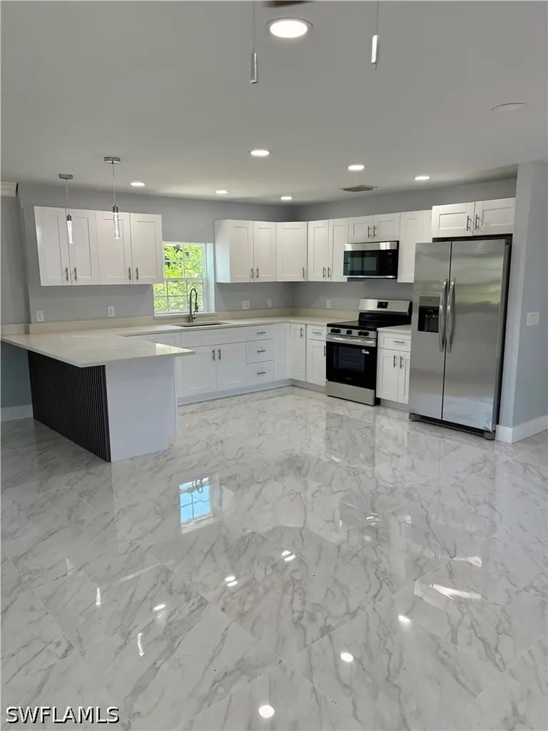 2101 43rd Terrace SW Naples FL 34116
