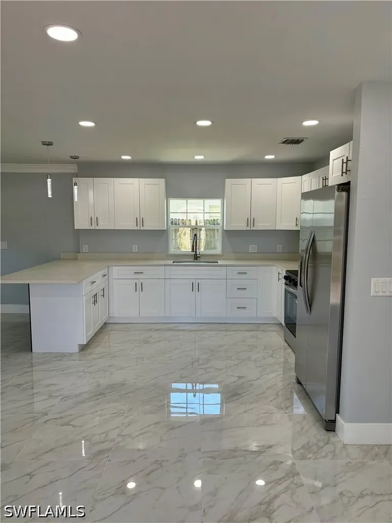 2101 43rd Terrace SW Naples FL 34116