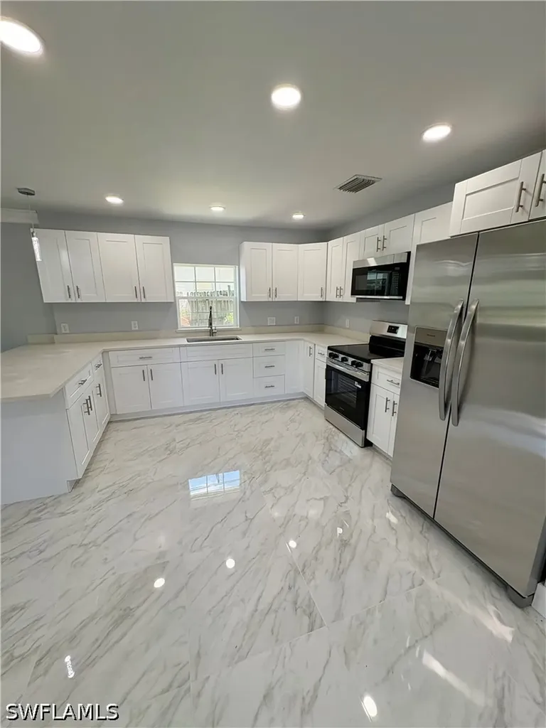 2101 43rd Terrace SW Naples FL 34116