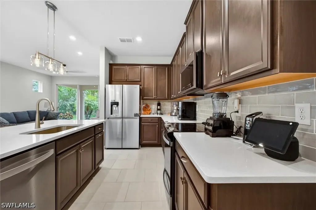 10371 Bonavie Cove Drive Fort Myers FL 33966