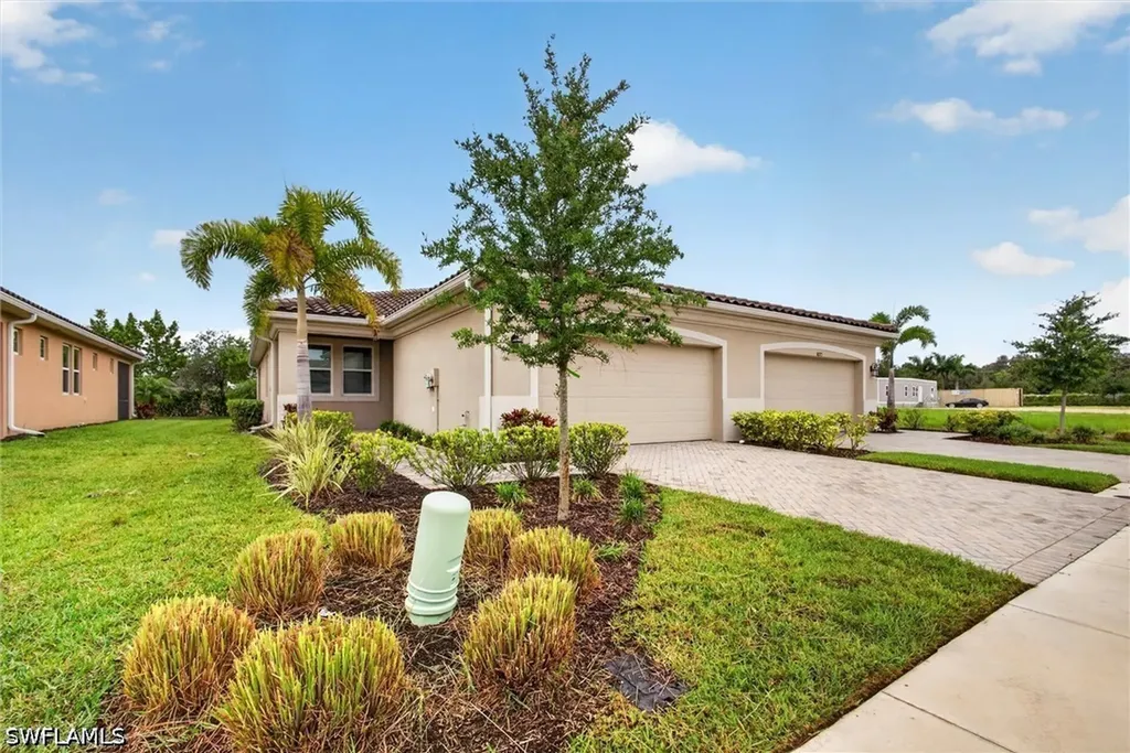 10371 Bonavie Cove Drive Fort Myers FL 33966