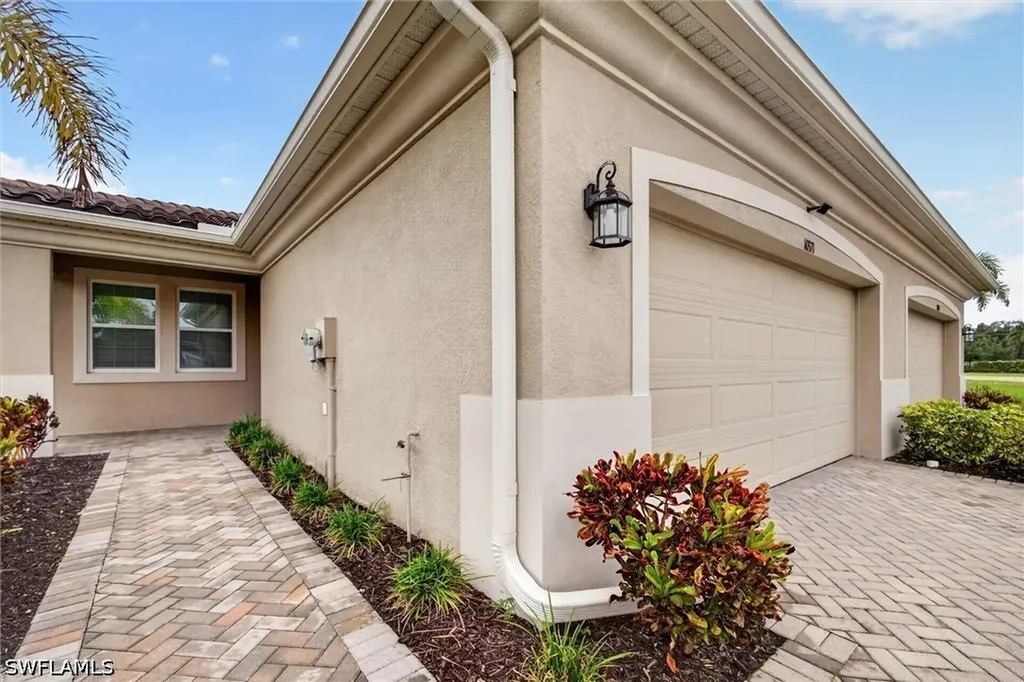 10371 Bonavie Cove Drive Fort Myers FL 33966