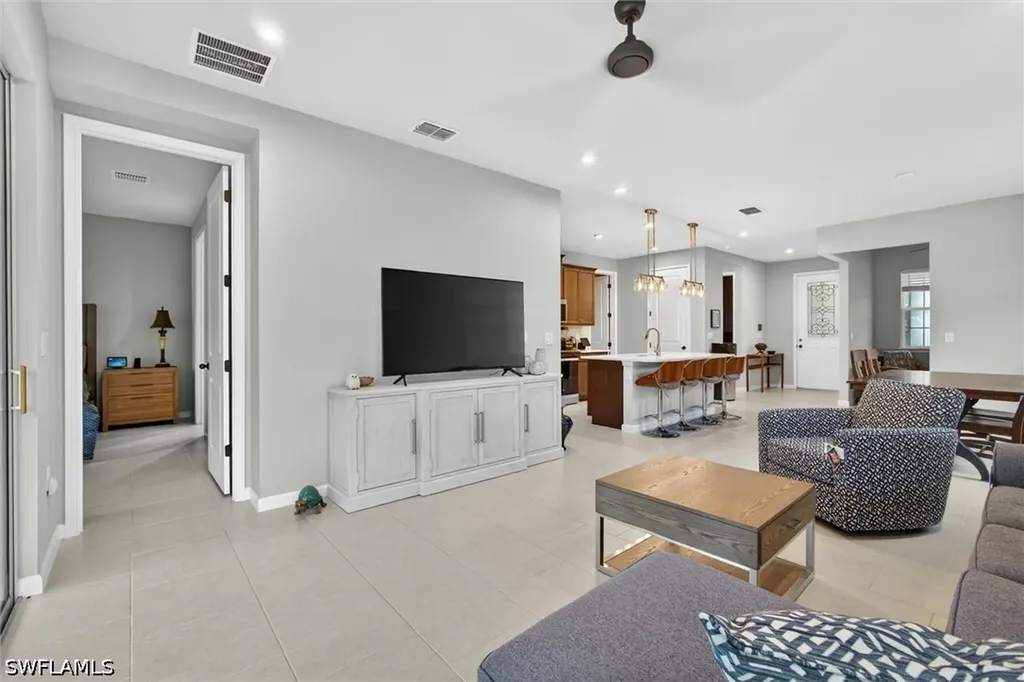 10371 Bonavie Cove Drive Fort Myers FL 33966