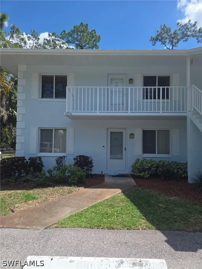 3531 County Barn Road Naples FL 34112