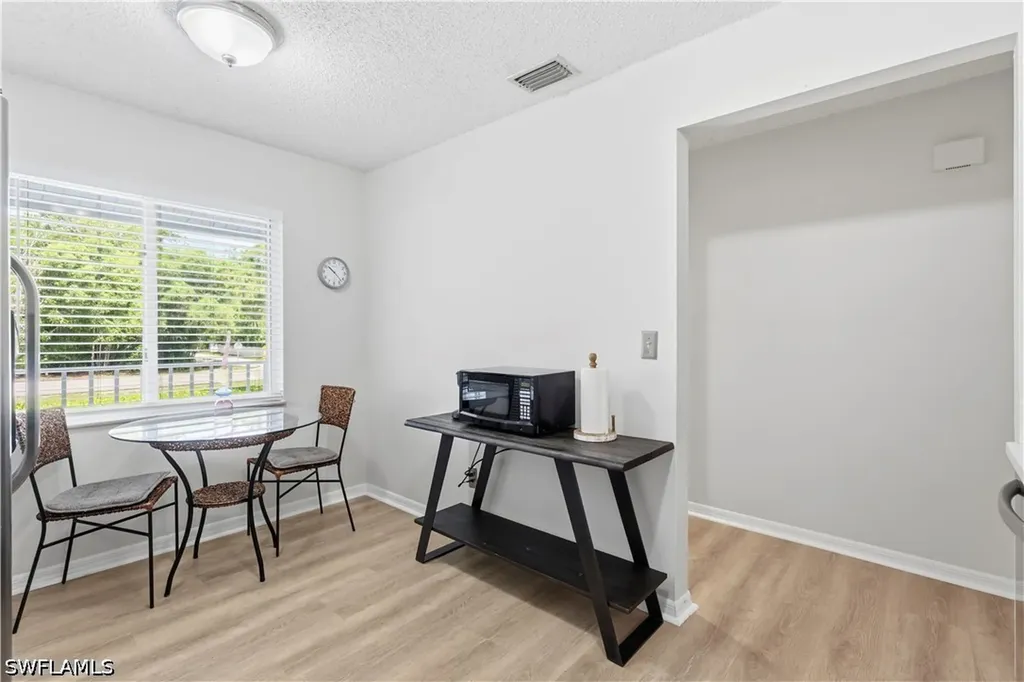 3531 County Barn Road Naples FL 34112
