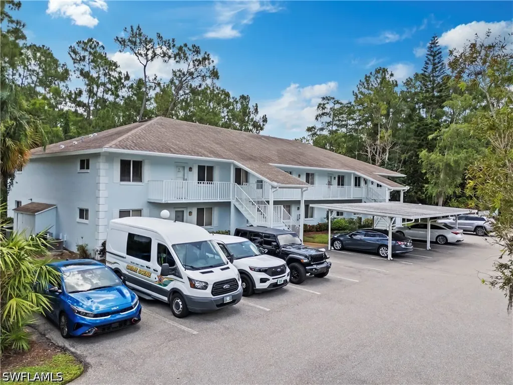 3531 County Barn Road Naples FL 34112
