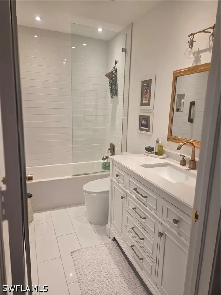 3531 County Barn Road Naples FL 34112