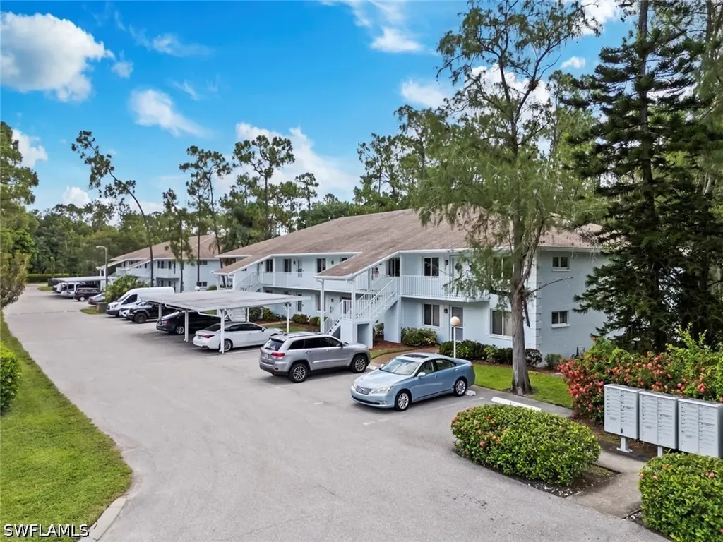 3531 County Barn Road Naples FL 34112
