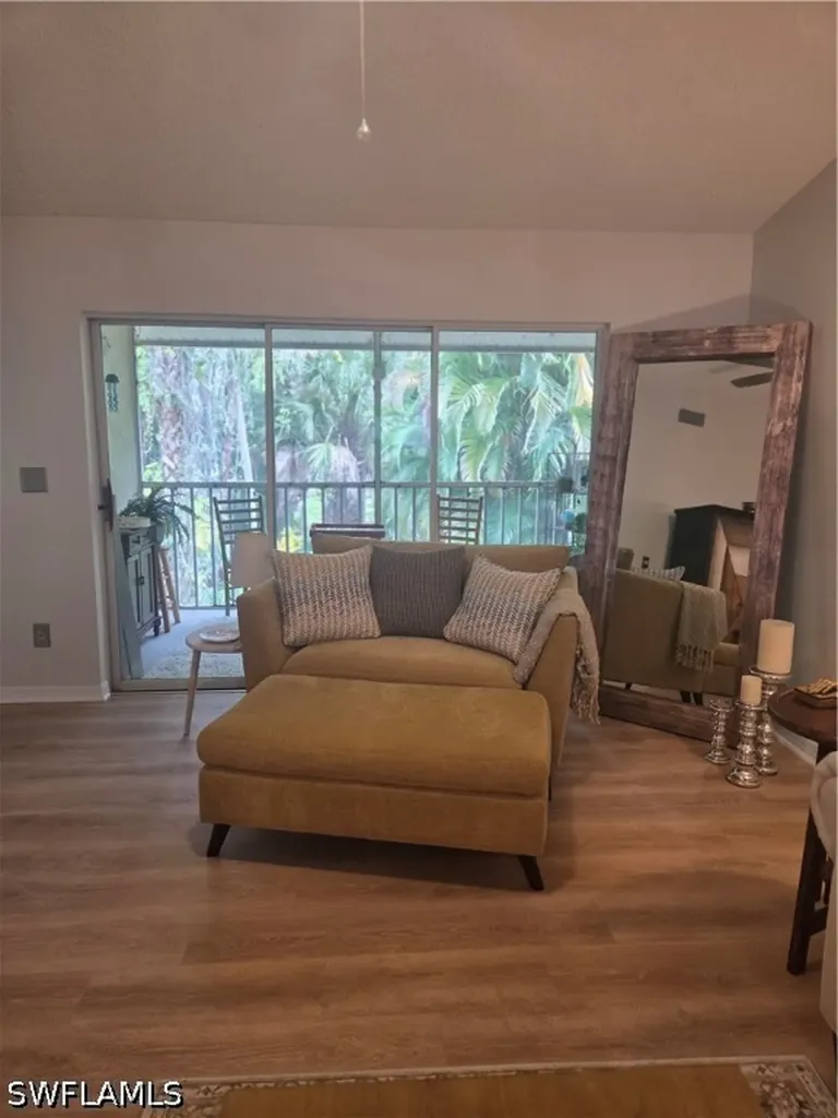 3531 County Barn Road Naples FL 34112