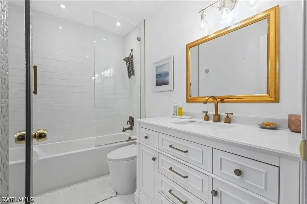 3531 County Barn Road Naples FL 34112