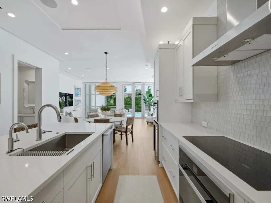 345 Banyan Boulevard Naples FL 34102