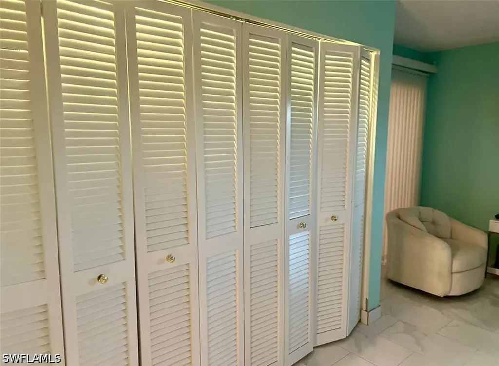 4187 Lakewood Boulevard Naples FL 34112