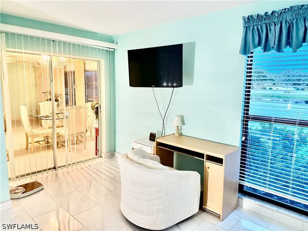 4187 Lakewood Boulevard Naples FL 34112