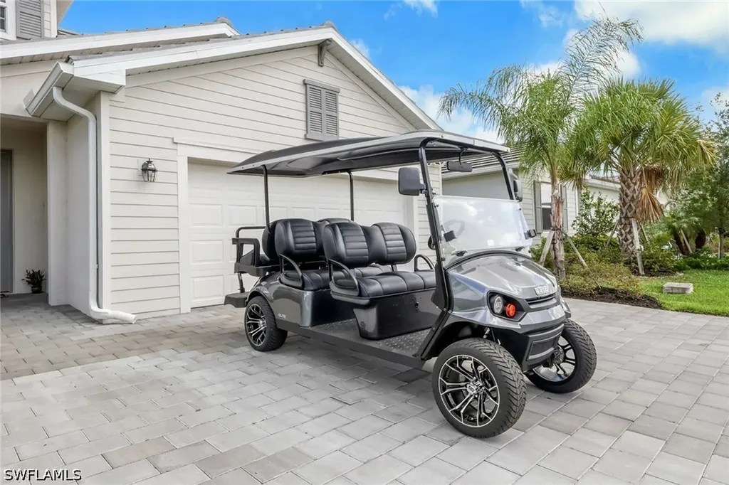 2257 Avocado Lane Naples FL 34120