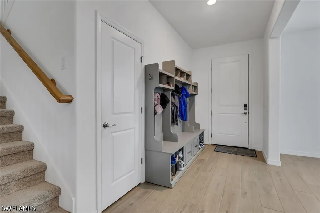 2257 Avocado Lane Naples FL 34120