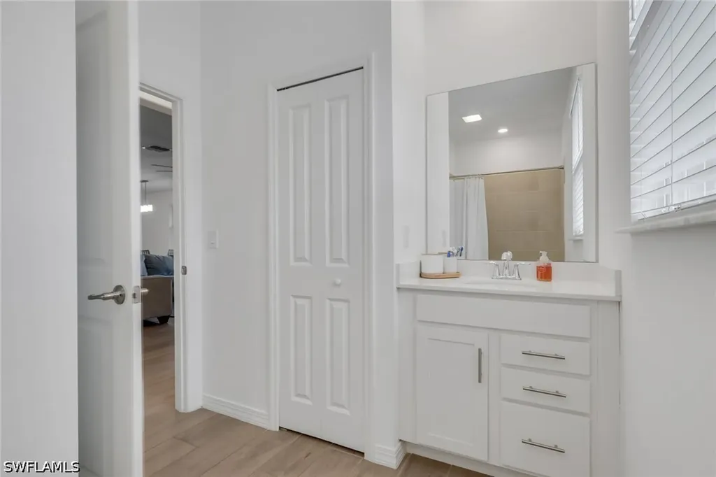 2257 Avocado Lane Naples FL 34120