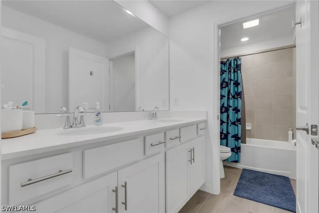 2257 Avocado Lane Naples FL 34120