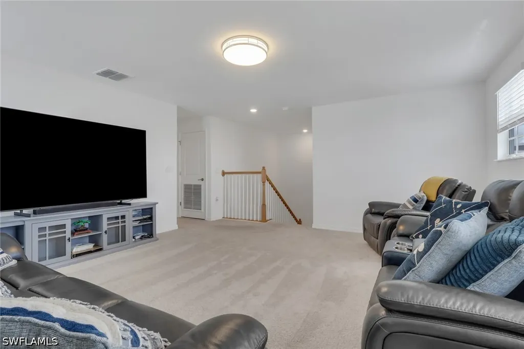2257 Avocado Lane Naples FL 34120