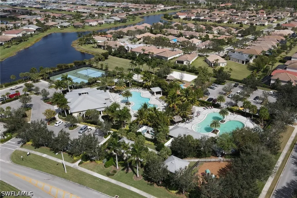 2257 Avocado Lane Naples FL 34120