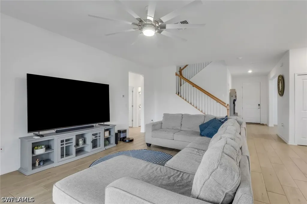 2257 Avocado Lane Naples FL 34120