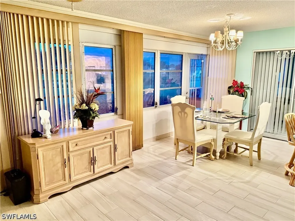 4187 Lakewood Boulevard Naples FL 34112