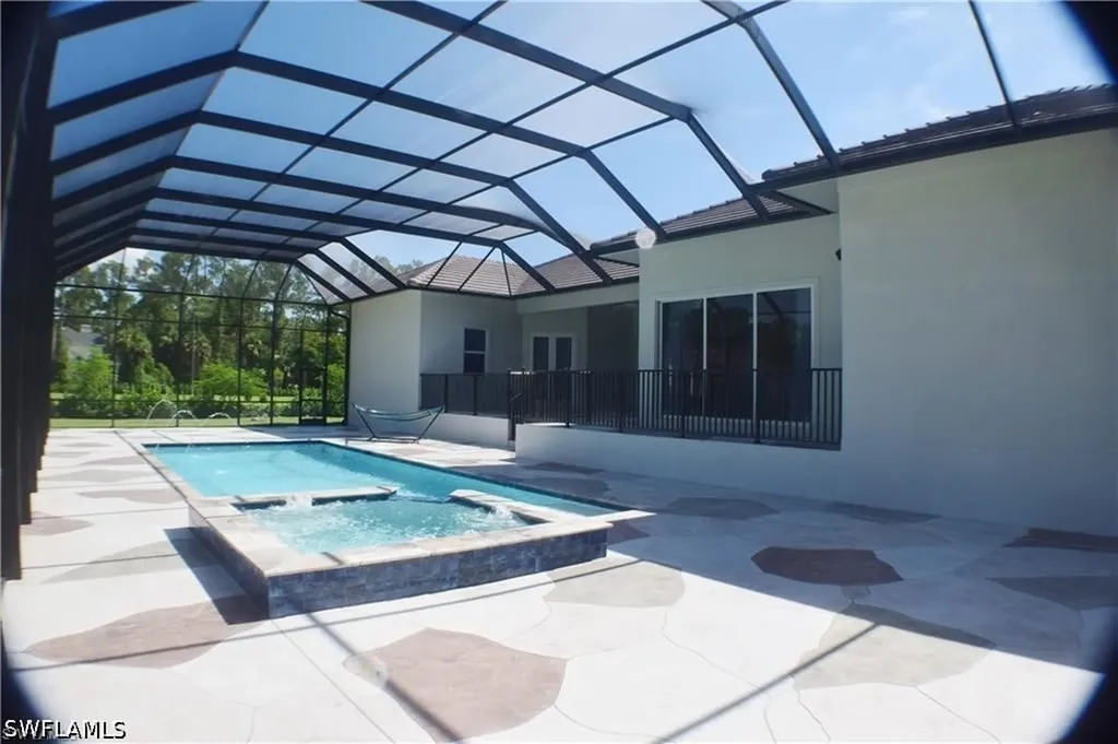 379 25th Street NW Naples FL 34120