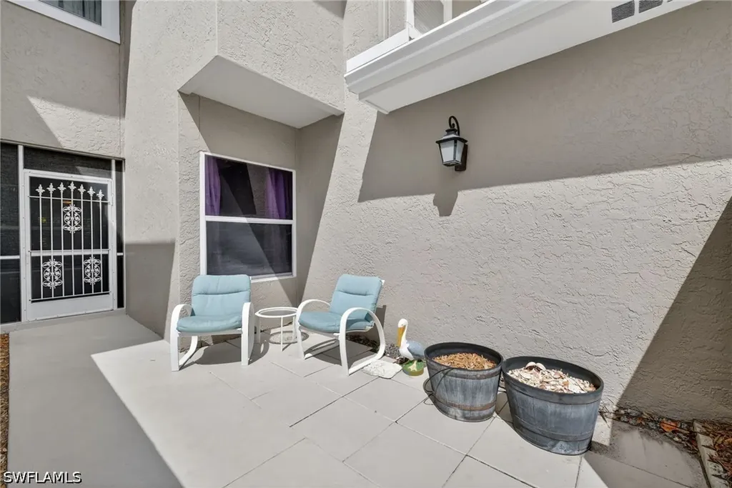 290 Emerald Bay Circle Naples FL 34110