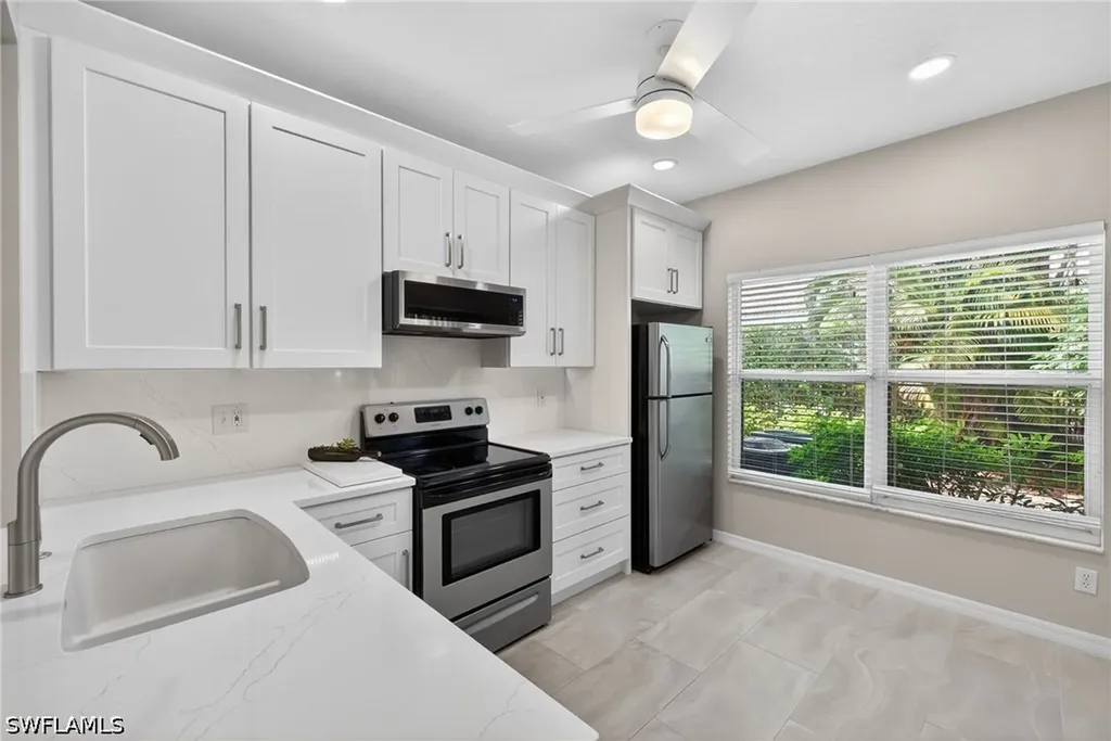 290 Emerald Bay Circle Naples FL 34110