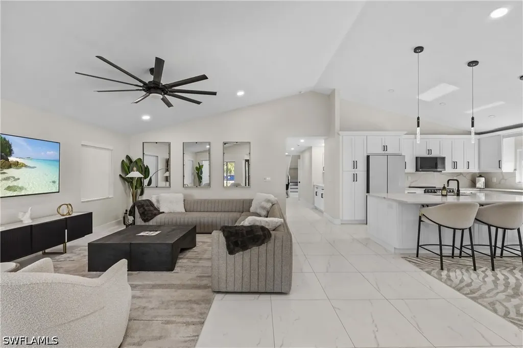 841 91st Avenue N Naples FL 34108