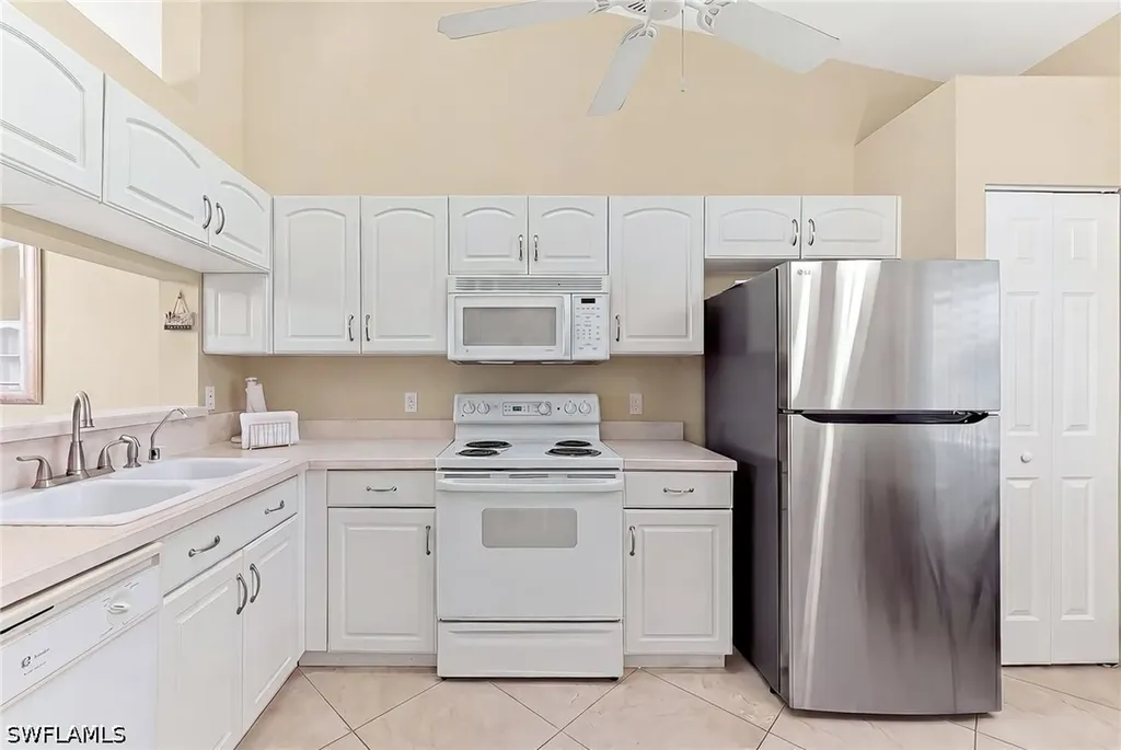 6720 Huntington Lakes Circle Naples FL 34119