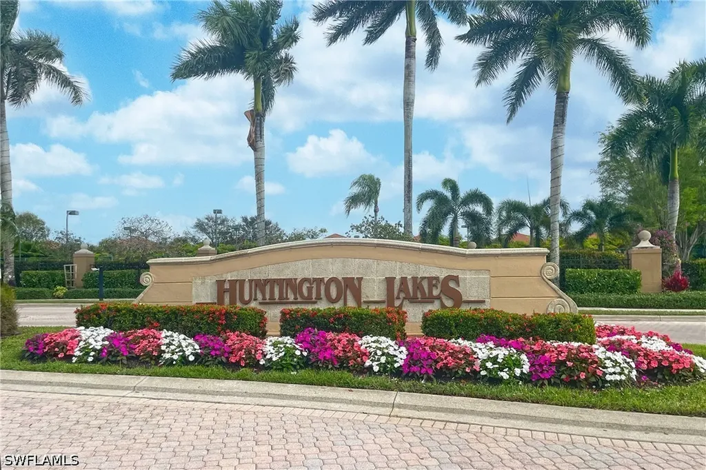6720 Huntington Lakes Circle Naples FL 34119