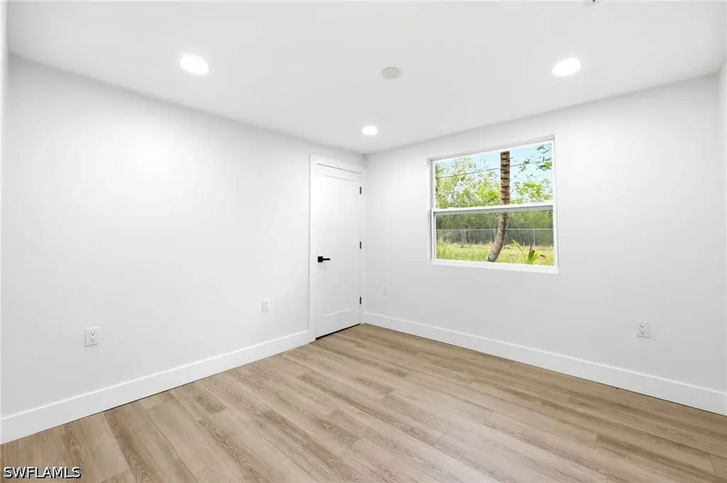 5344 Texas Avenue Naples FL 34113