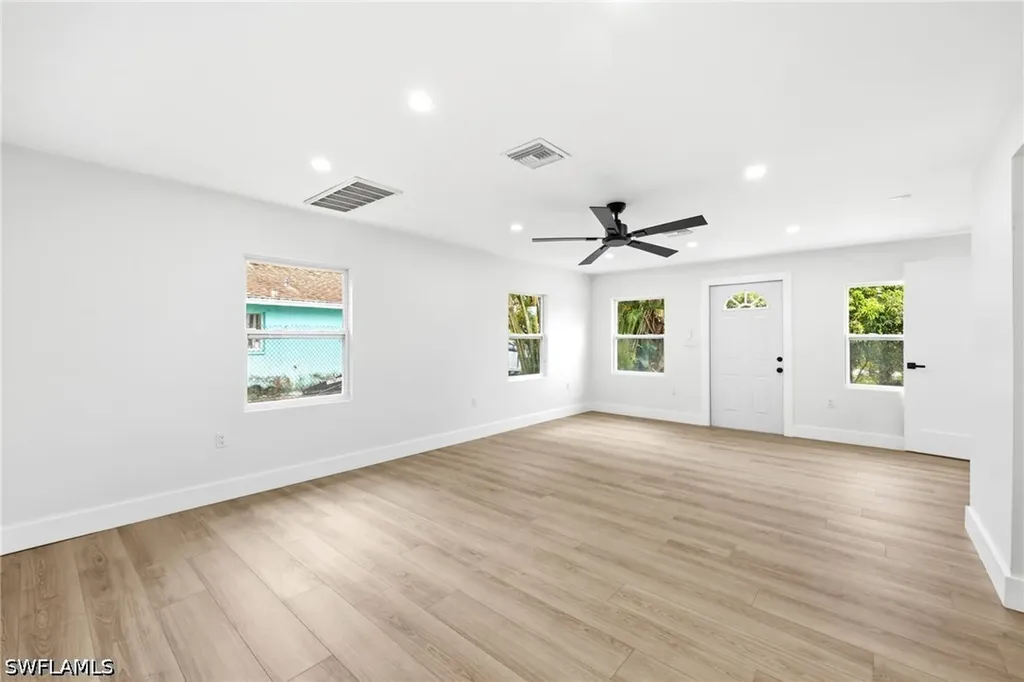 5344 Texas Avenue Naples FL 34113