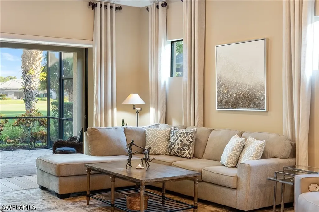9418 Greyhawk Trail Naples FL 34120