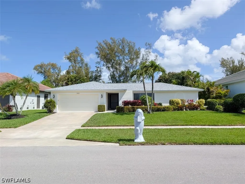 631 Diplomat Court Marco Island FL 34145