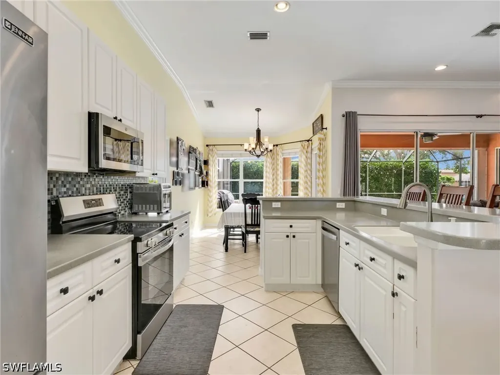 14484 Jekyll Island Court Naples FL 34119