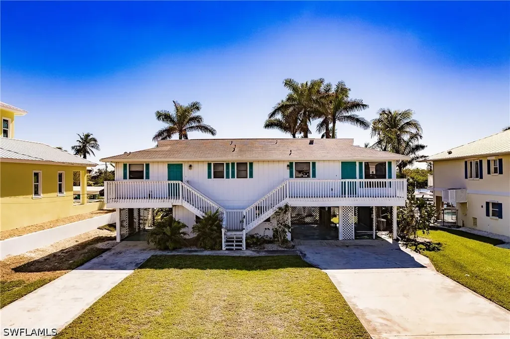 4861 Regal Bonita Springs FL 34134