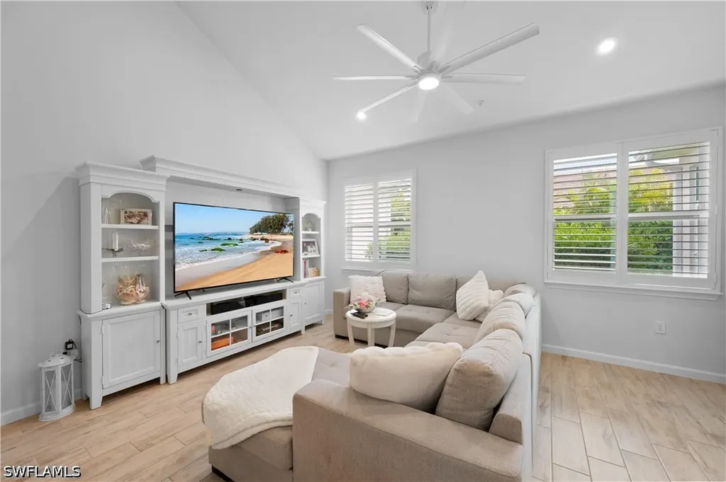 4619 Arboretum Circle Naples FL 34112