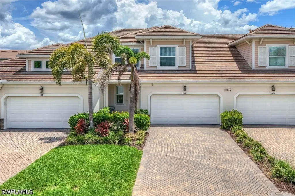 4619 Arboretum Circle Naples FL 34112