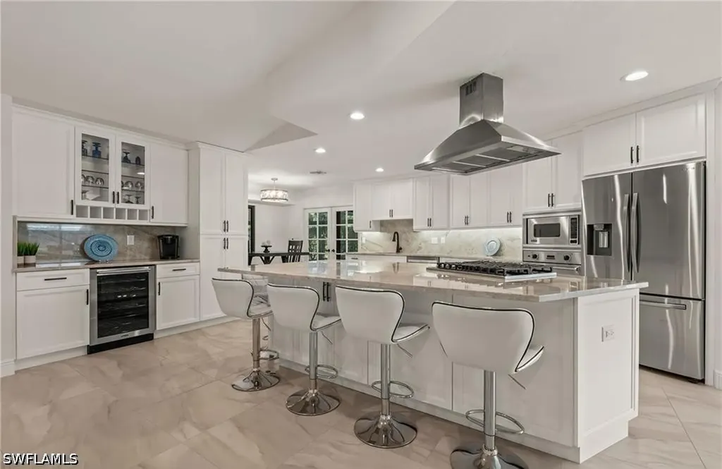 2307 Queens Way Naples FL 34112