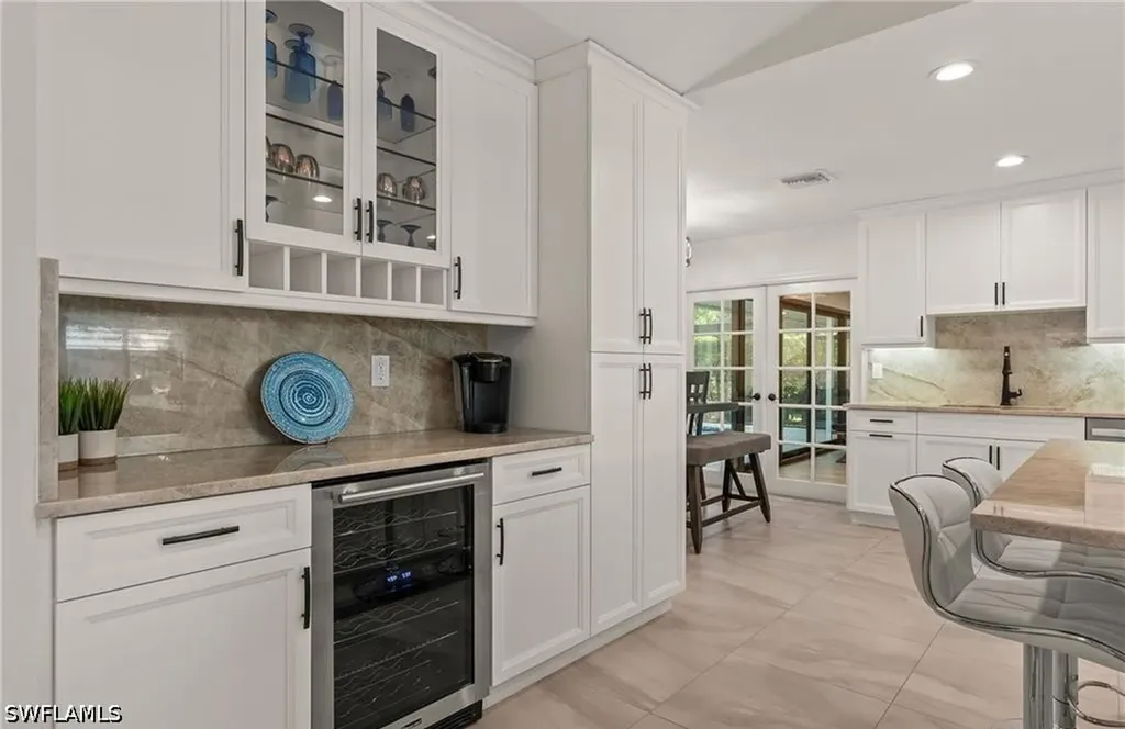 2307 Queens Way Naples FL 34112
