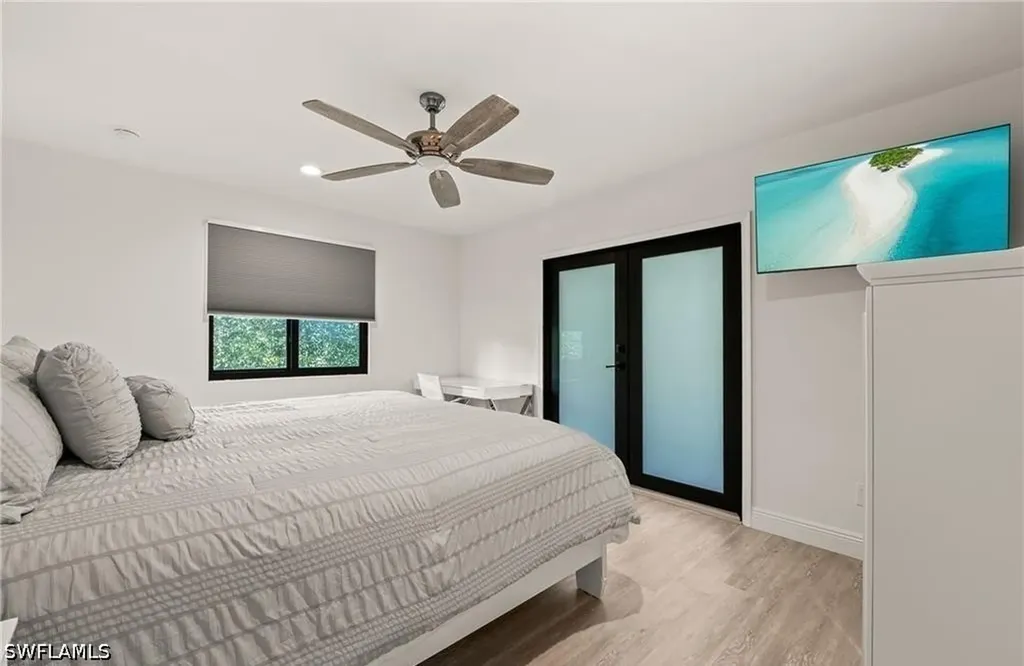 2307 Queens Way Naples FL 34112