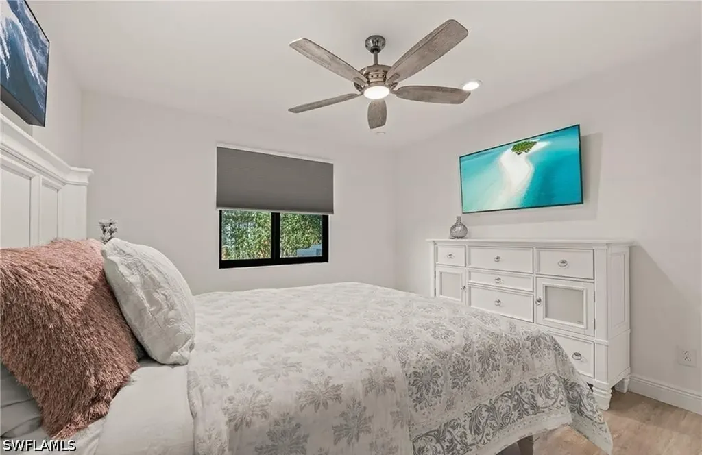 2307 Queens Way Naples FL 34112