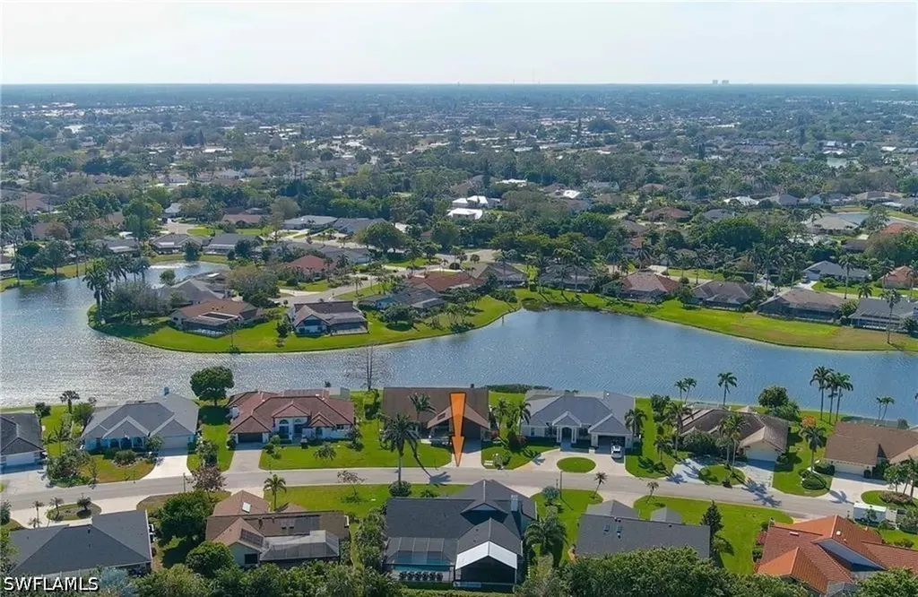 2307 Queens Way Naples FL 34112