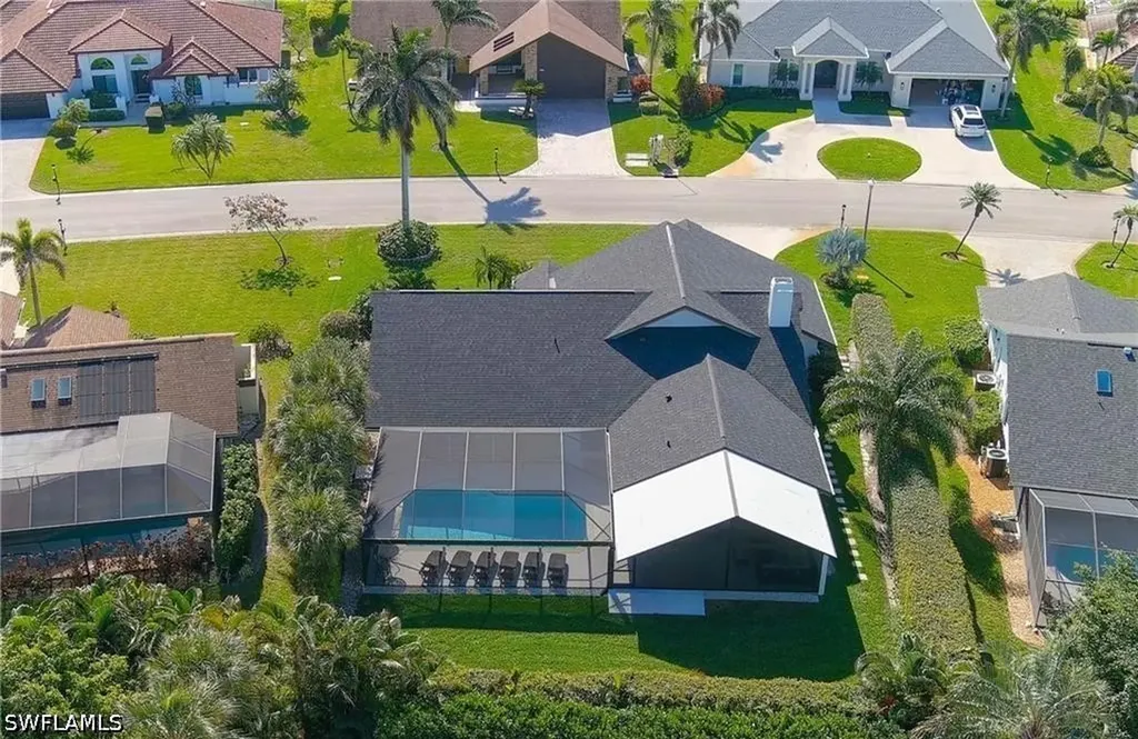 2307 Queens Way Naples FL 34112