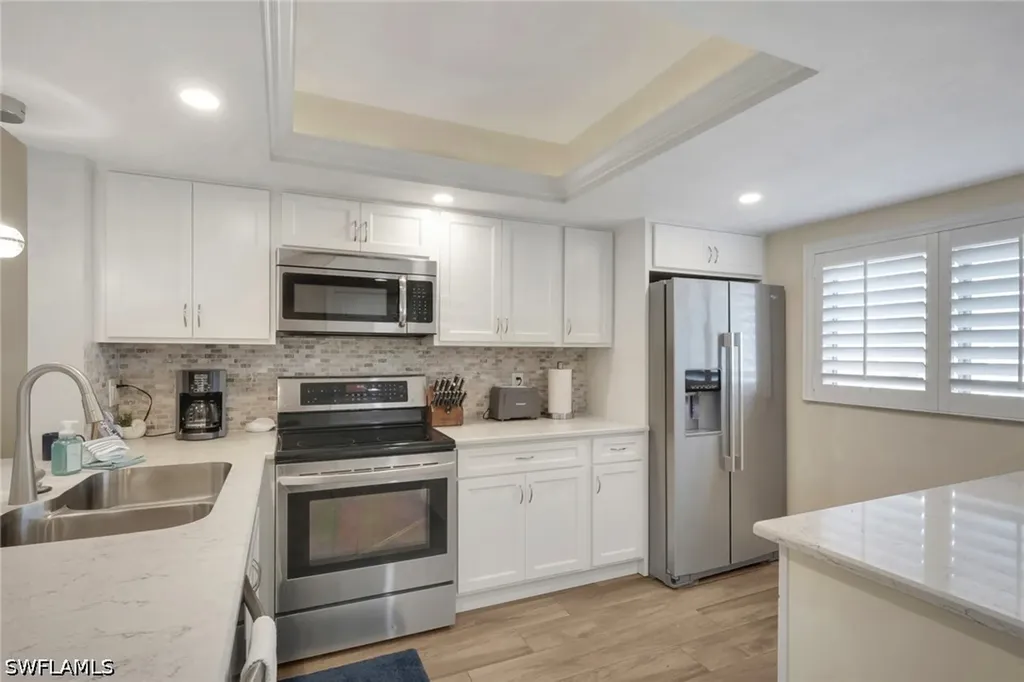 134 Cypress Way E Naples FL 34110